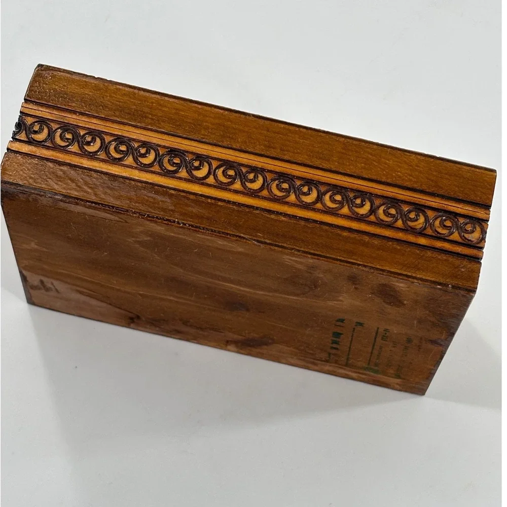 Vintage Wooden Trinket Box Carved Floral‎ Design Hinged Lid Jewelry Keepsake